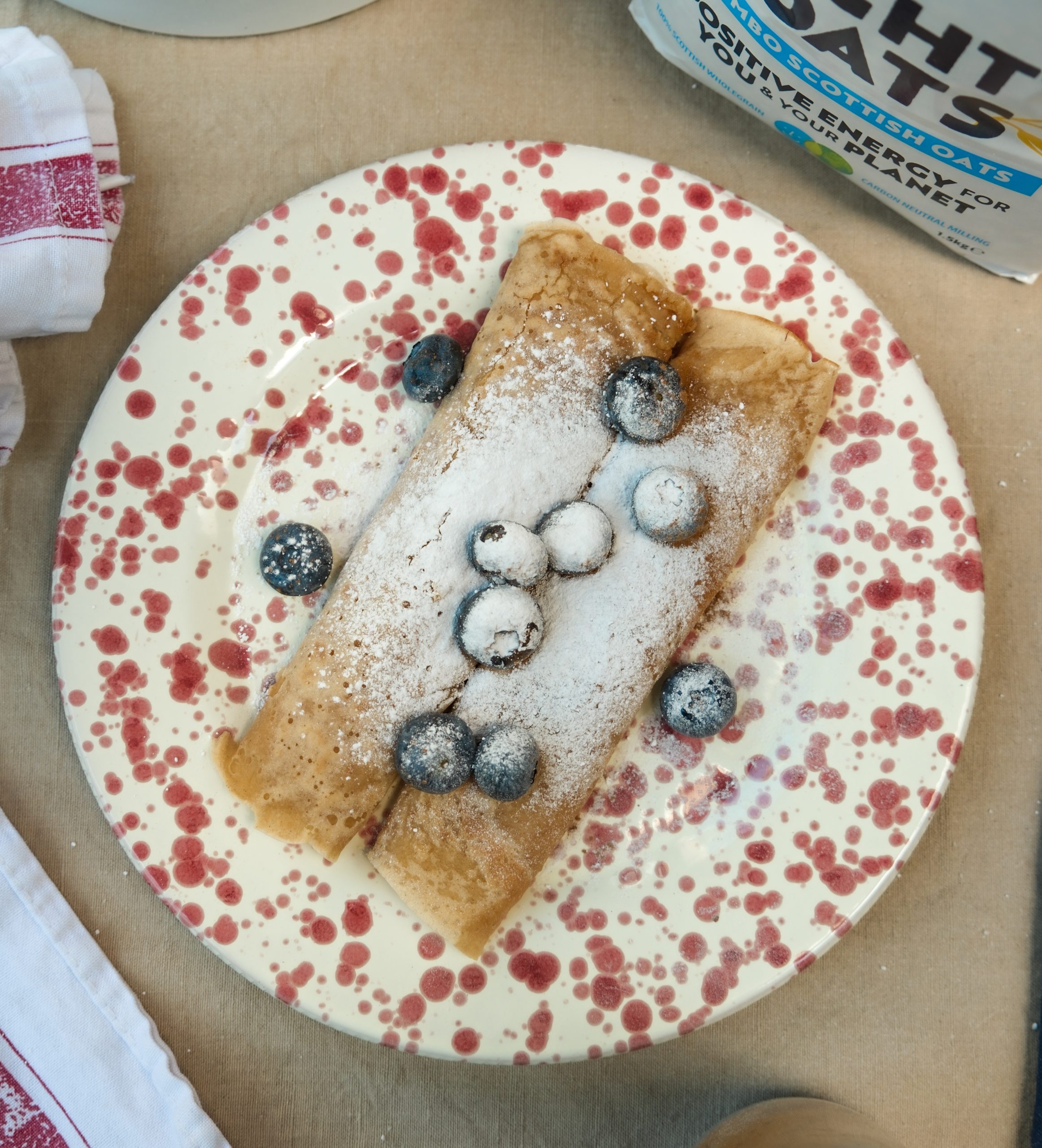Cinnamon Oat Crêpes with Oat Custard and Blueberries – Mornflake