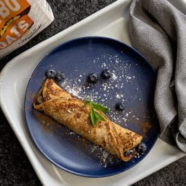 Cinnamon Oat Crepês with Oat Custard and Blueberries