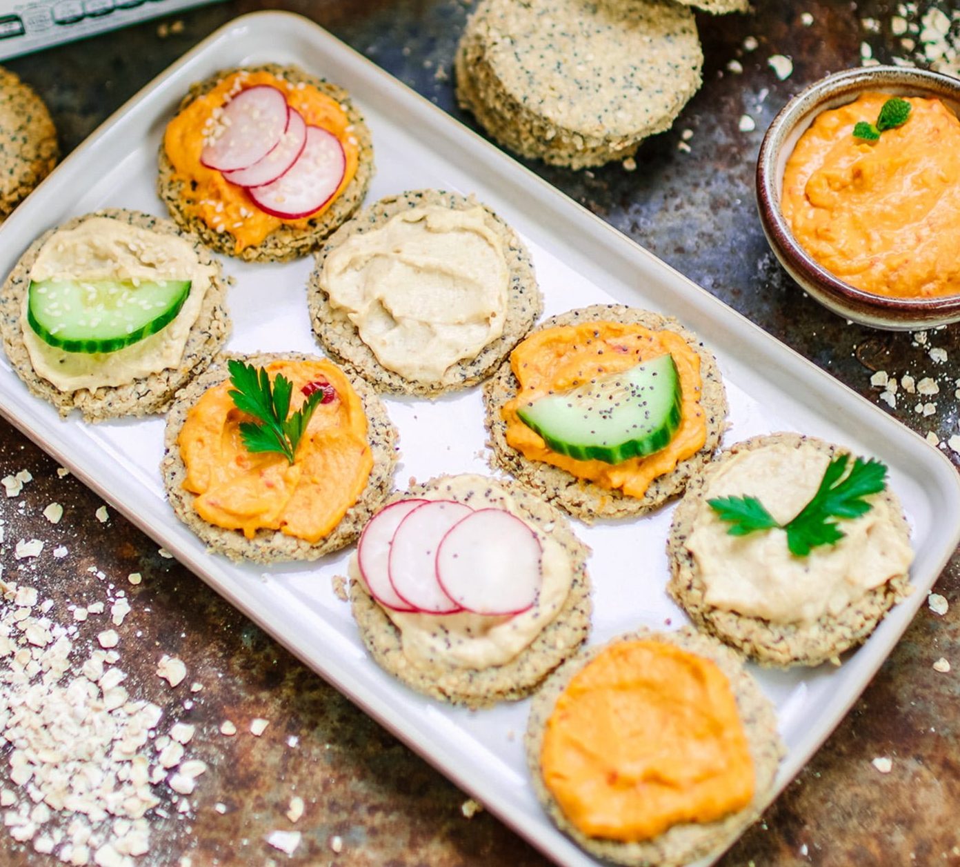 Gluten Free Poppy & Sesame Seed Oat Crackers – Mornflake - Mighty Oats