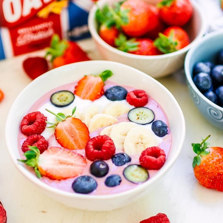 Red, White & Blue Smoothie Bowl – Mornflake - Mighty Oats