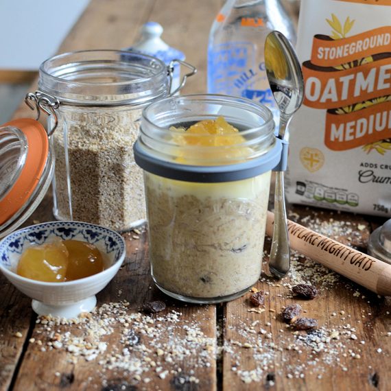 Gingerbread oatmeal porridge