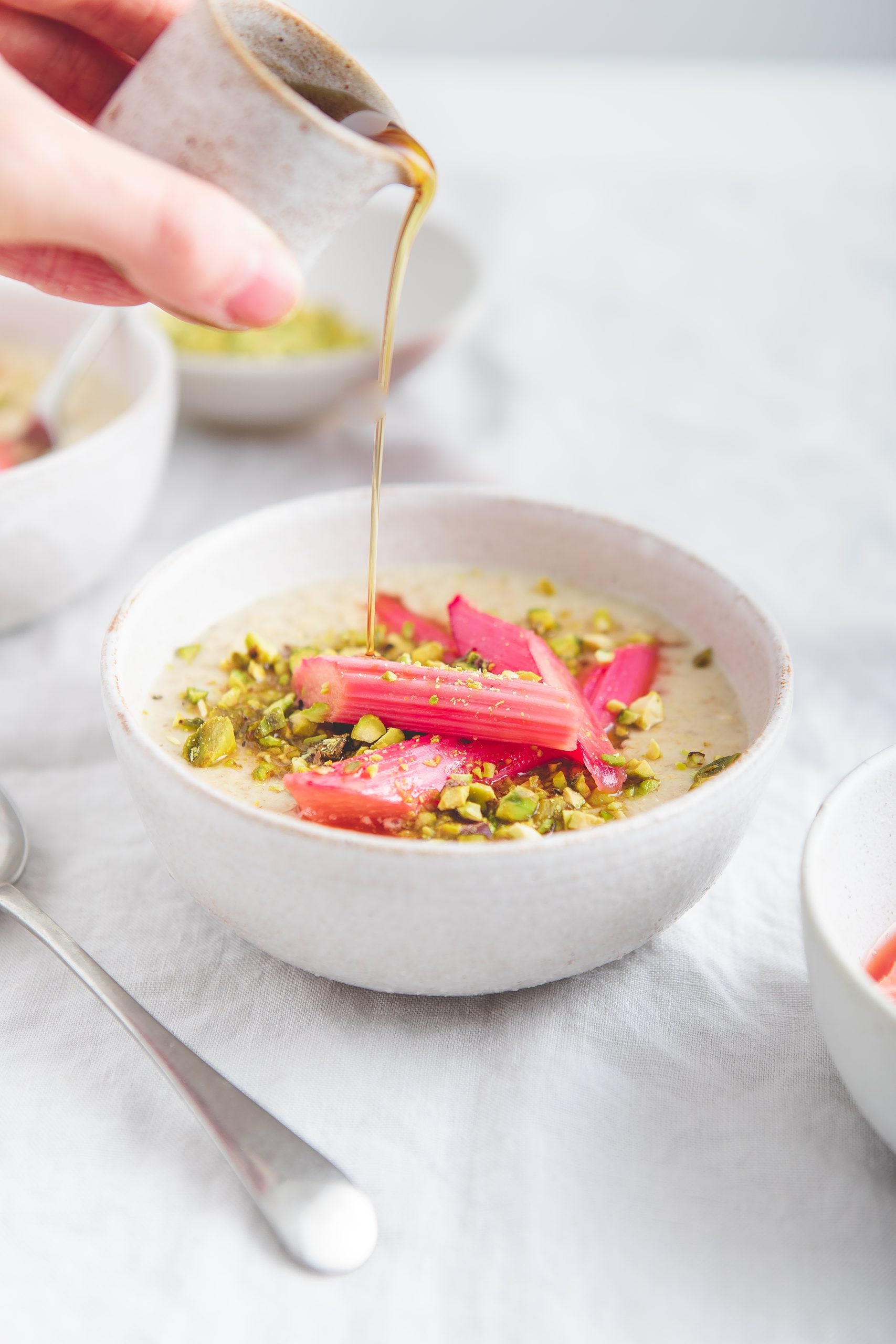 Rhubarb and Ginger Porridge – Mornflake - Mighty Oats