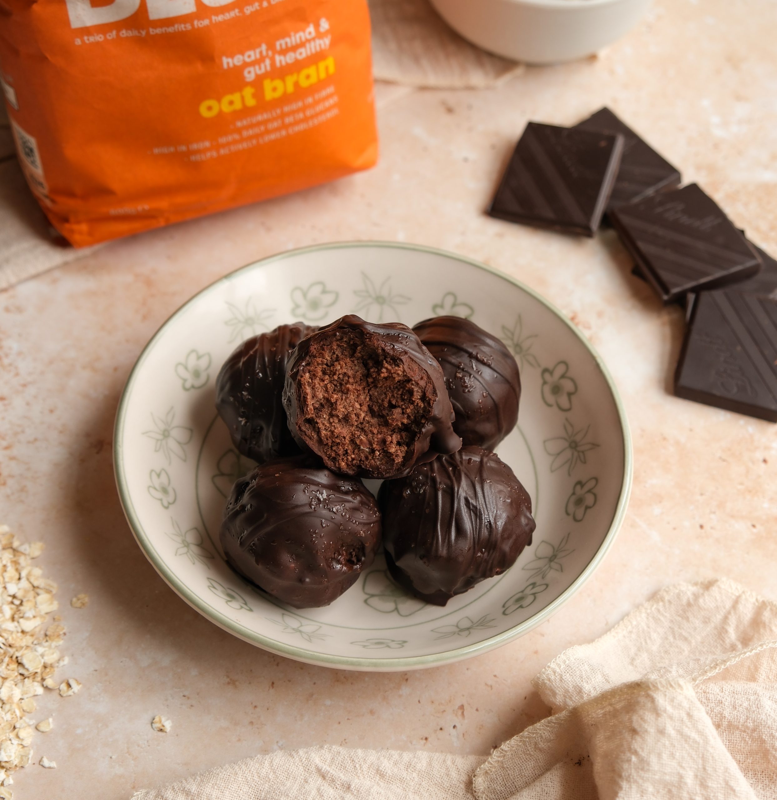 Chocolate Cake Protein Balls – Mornflake - Mighty Oats