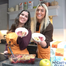 Apple & Blackberry Crumble